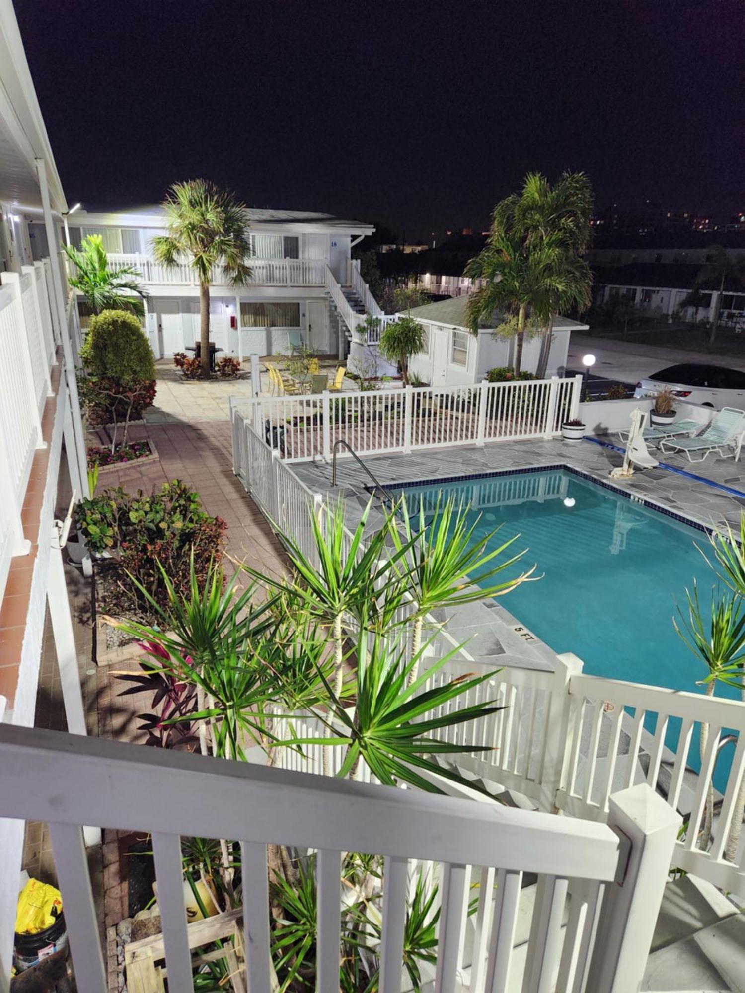 Motel The Palms On Ocean Pompano Beach Exterior foto